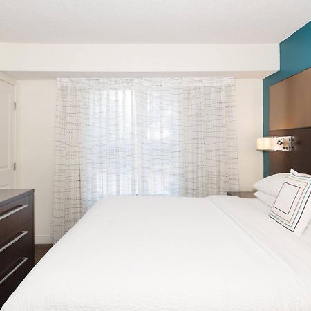 Residence Inn By Marriott Jacksonville Butler Boulevard Екстериор снимка