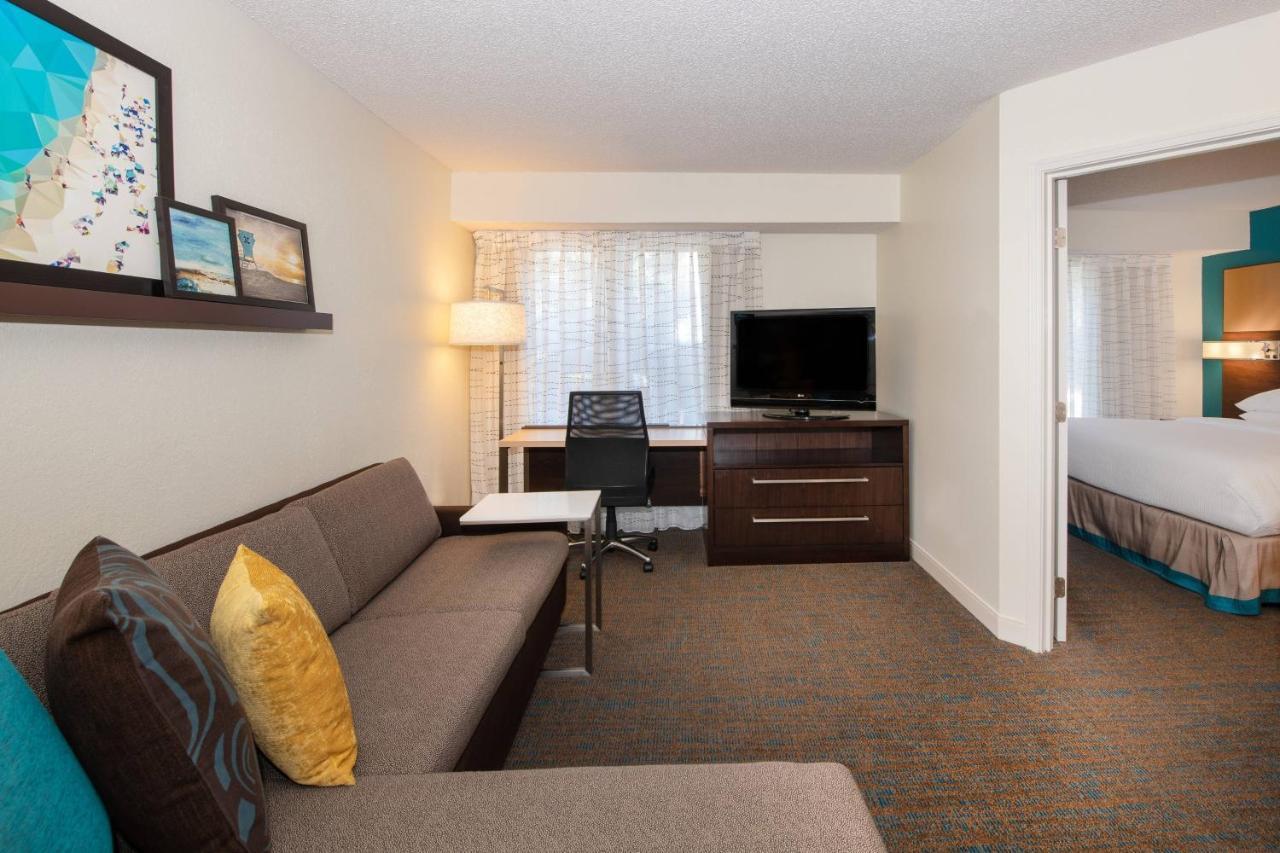 Residence Inn By Marriott Jacksonville Butler Boulevard Екстериор снимка