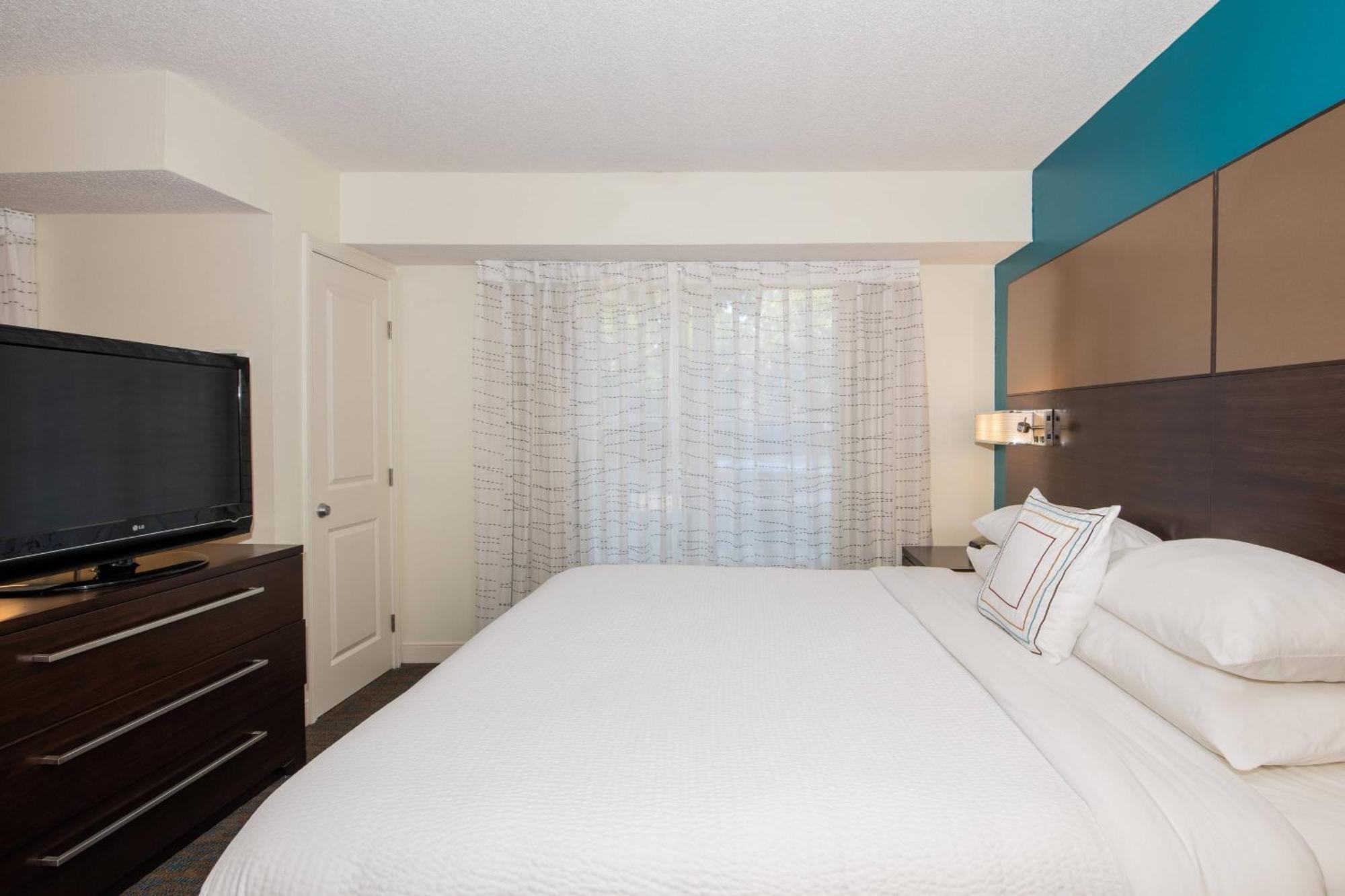 Residence Inn By Marriott Jacksonville Butler Boulevard Екстериор снимка